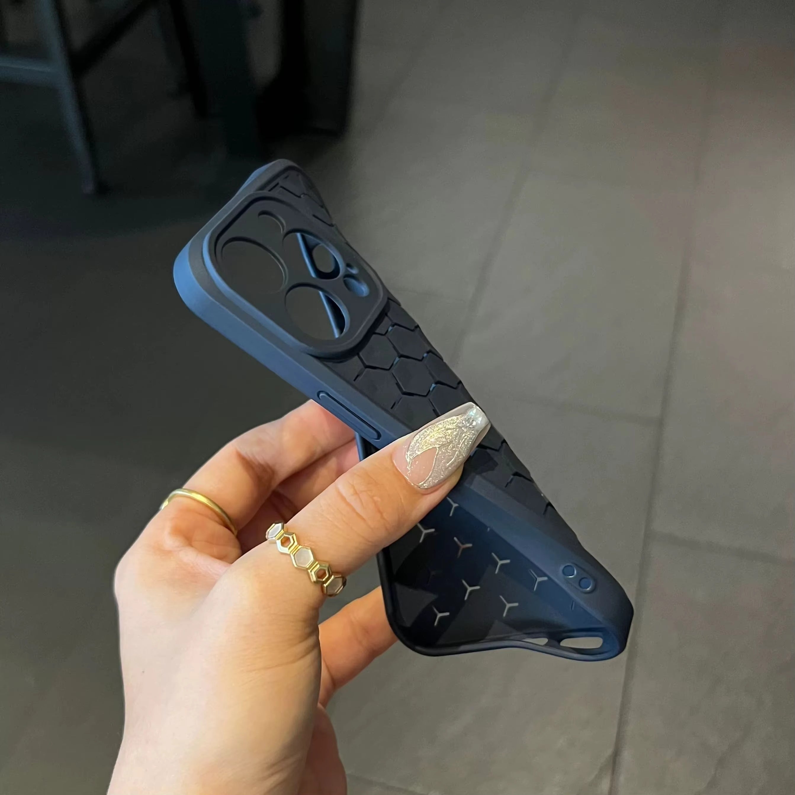 Premium Apple iPhone Hülle, MagSafe-kompatibel, Kameraobjektiv- und Bildschirmschutz, ultra dünn, stoßfest, magnetisch, vollständiger Rundumschutz, vollständige Metall-Schutzhülle