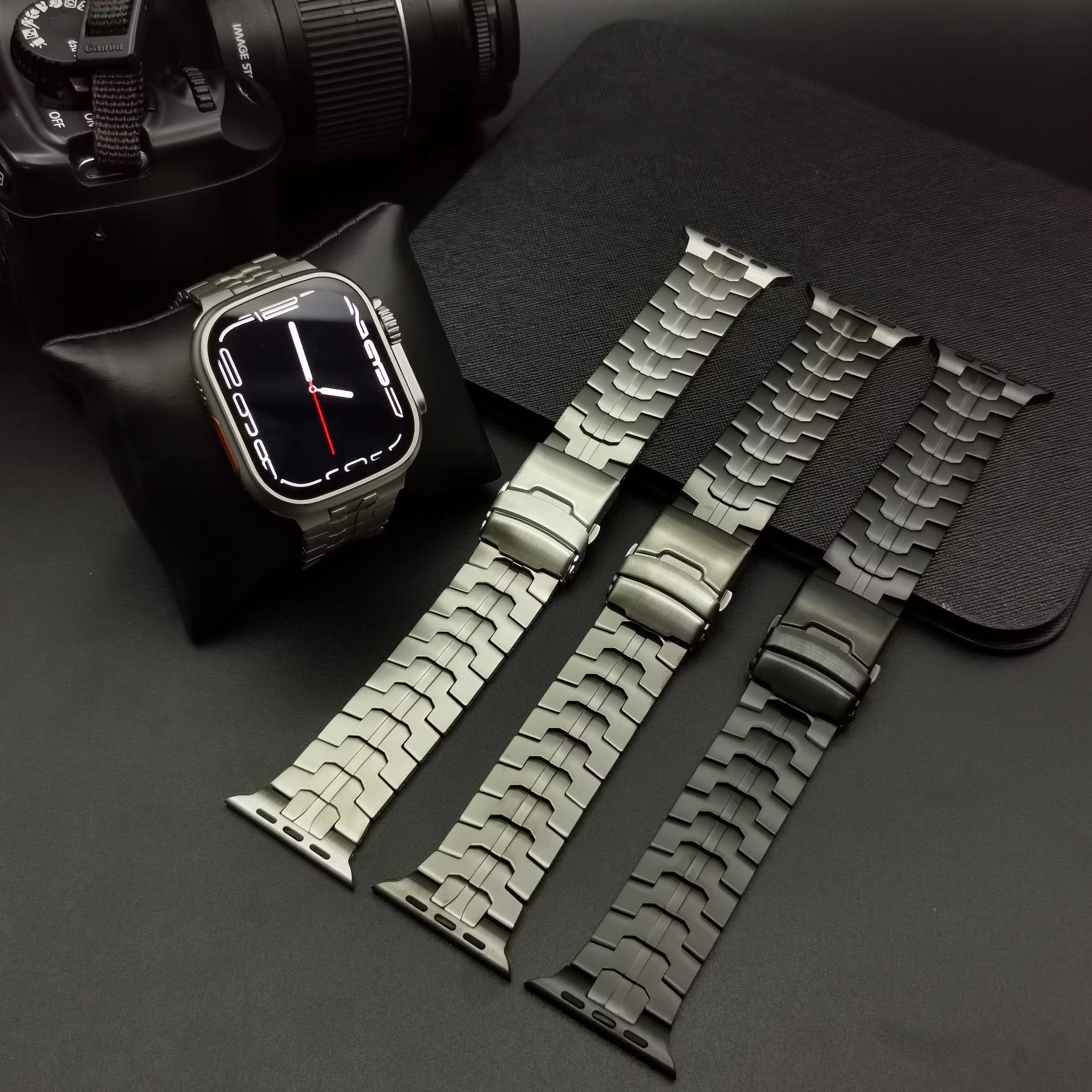 Luxury Titanium Link Watch Band – Men's Business Style Adjustable Metal Bracelet, Durable Steel Strap for 40mm to 49mm 